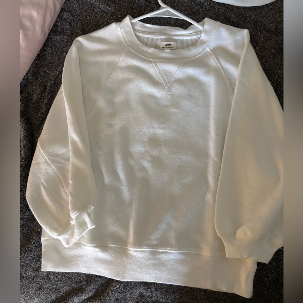 White aerie crewneck